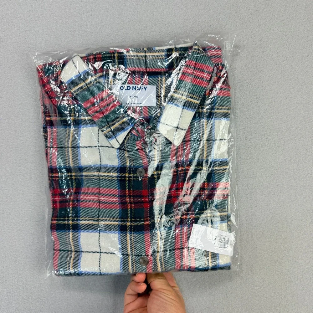 Old Navy Boys Sz 18 XXL Plaid Flannel Shirt Long Sleeve Button Down Red White